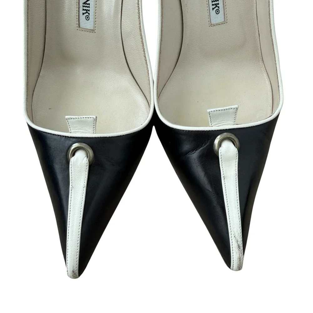 Manolo Blahnik Pointed Toe Pumps Leather Eyelet Detail 36 Black White Y2K
